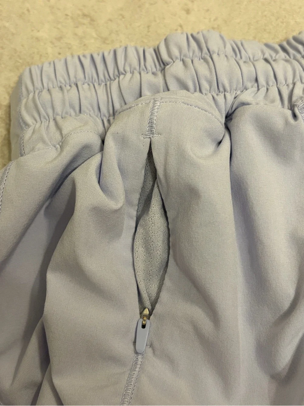Lululemon 4” Hotty Hot Shorts • periwinkle • size 4